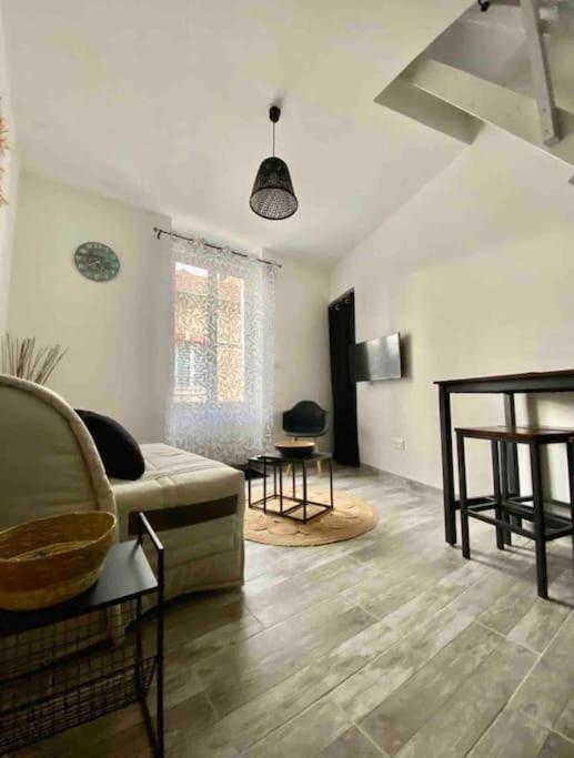 Appartement Centre Ville Saint-Amand-Mont-Rond المظهر الخارجي الصورة